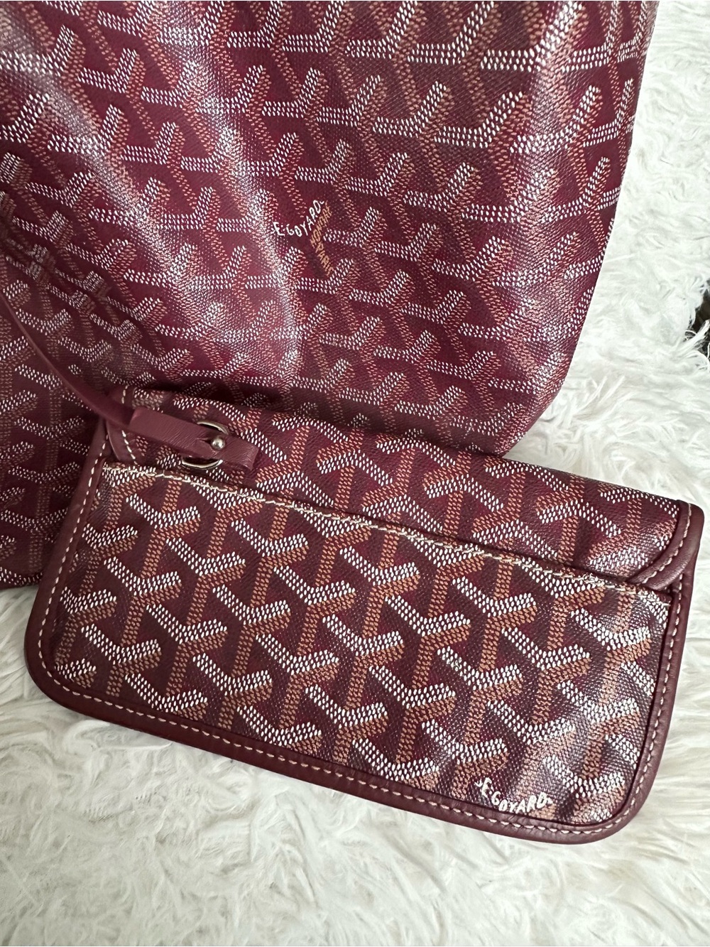 Goyard Saint Louis GM Tote in Burgundy Color - Picture 11 of 14